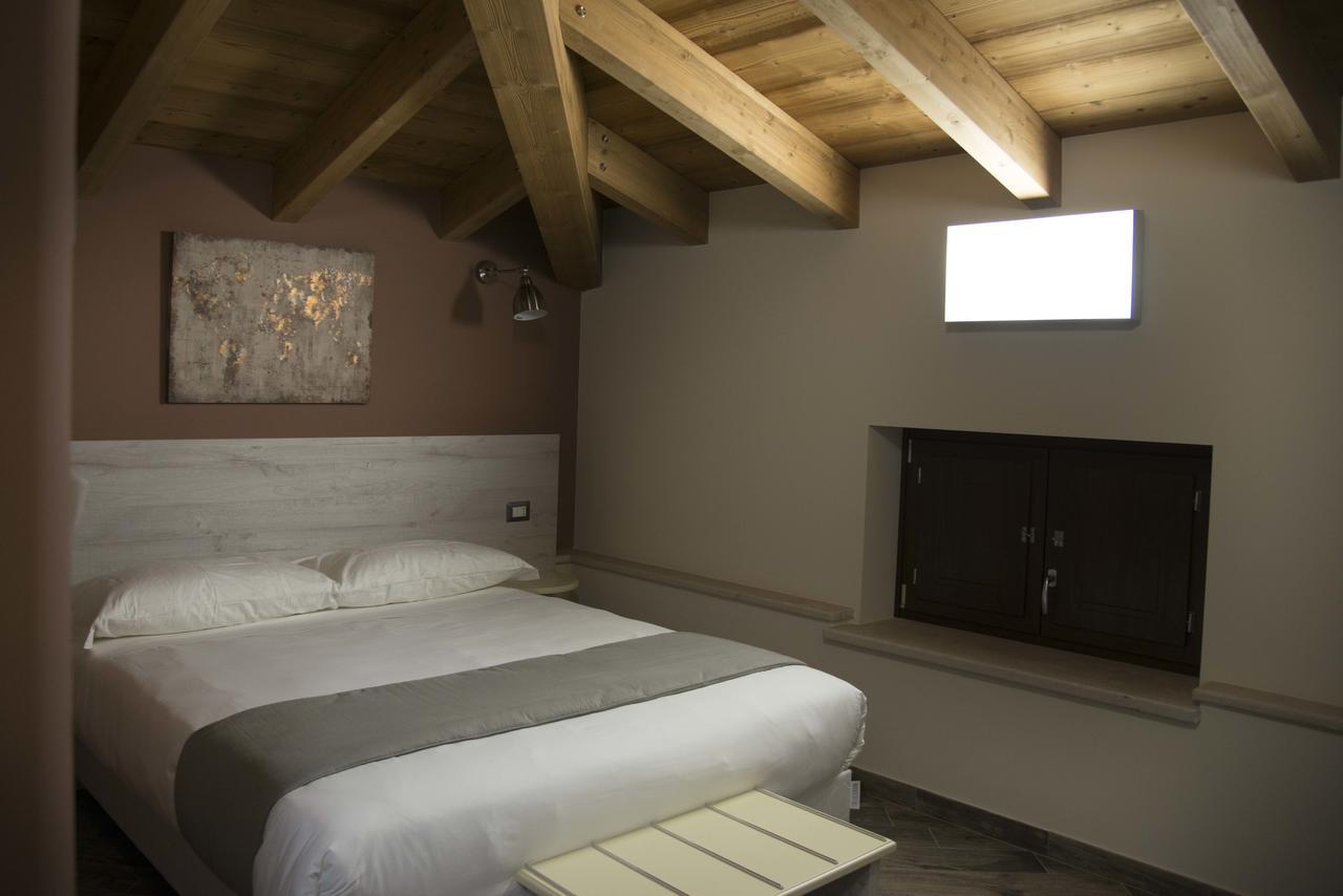 La Tenuta Di Trimalcione Pofi Buitenkant foto