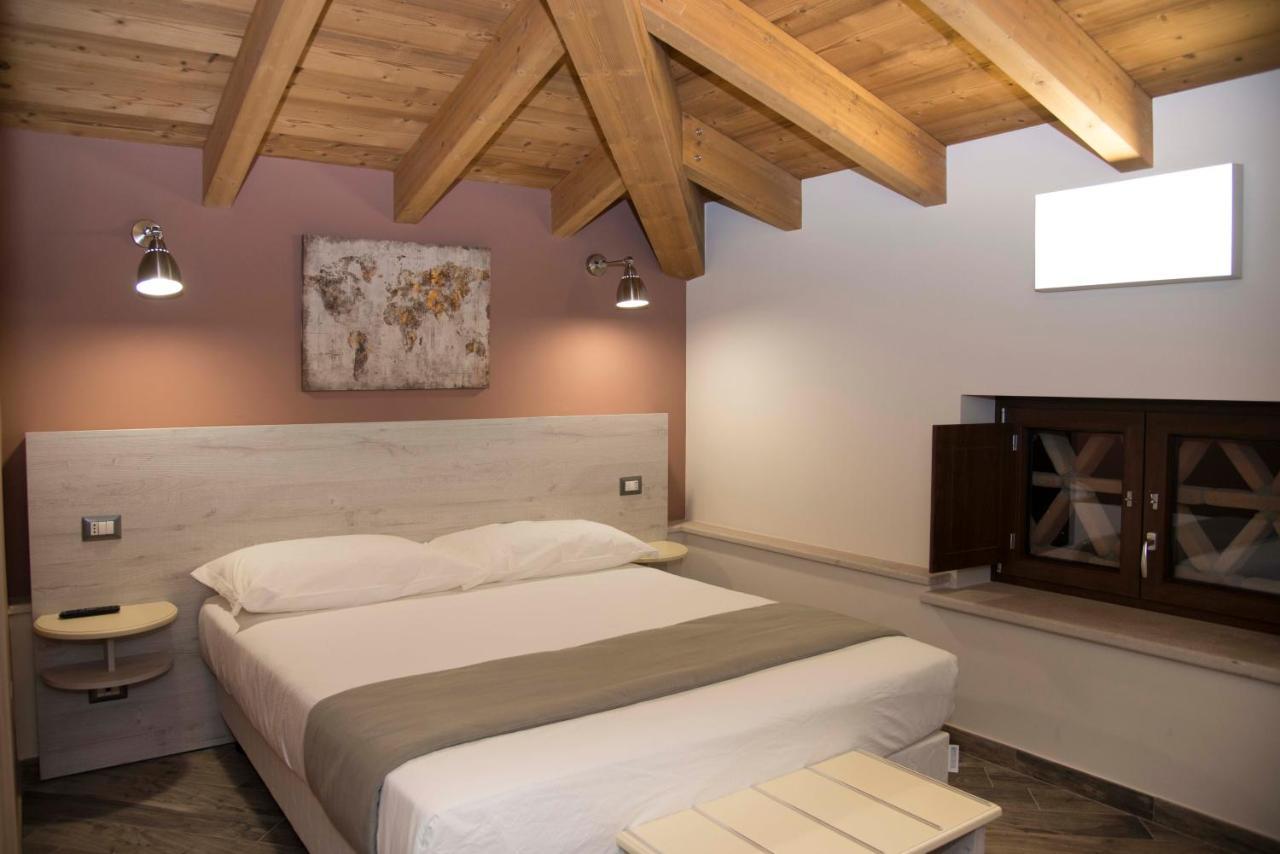 La Tenuta Di Trimalcione Pofi Buitenkant foto